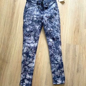 JBrand Skinny leg mid-rise jeans